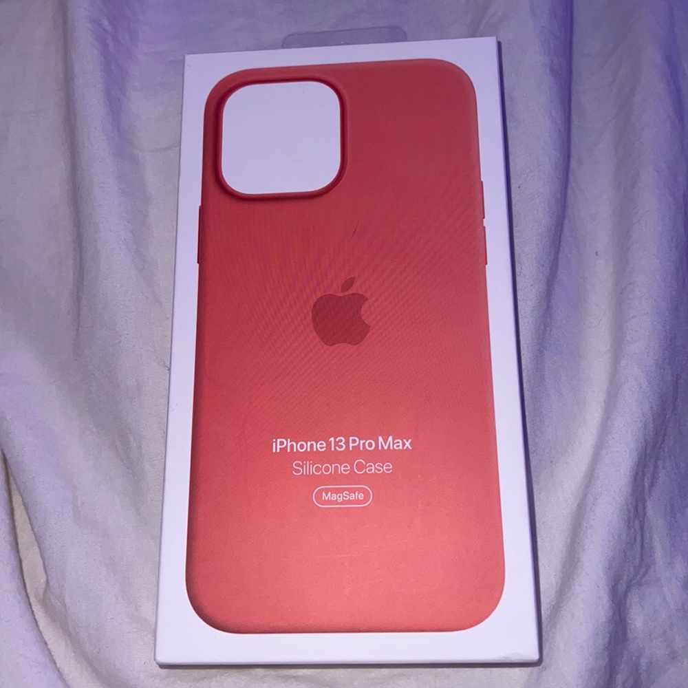 Apple iPhone 13 Pro Max Silicone Case (Pink Pomelo)